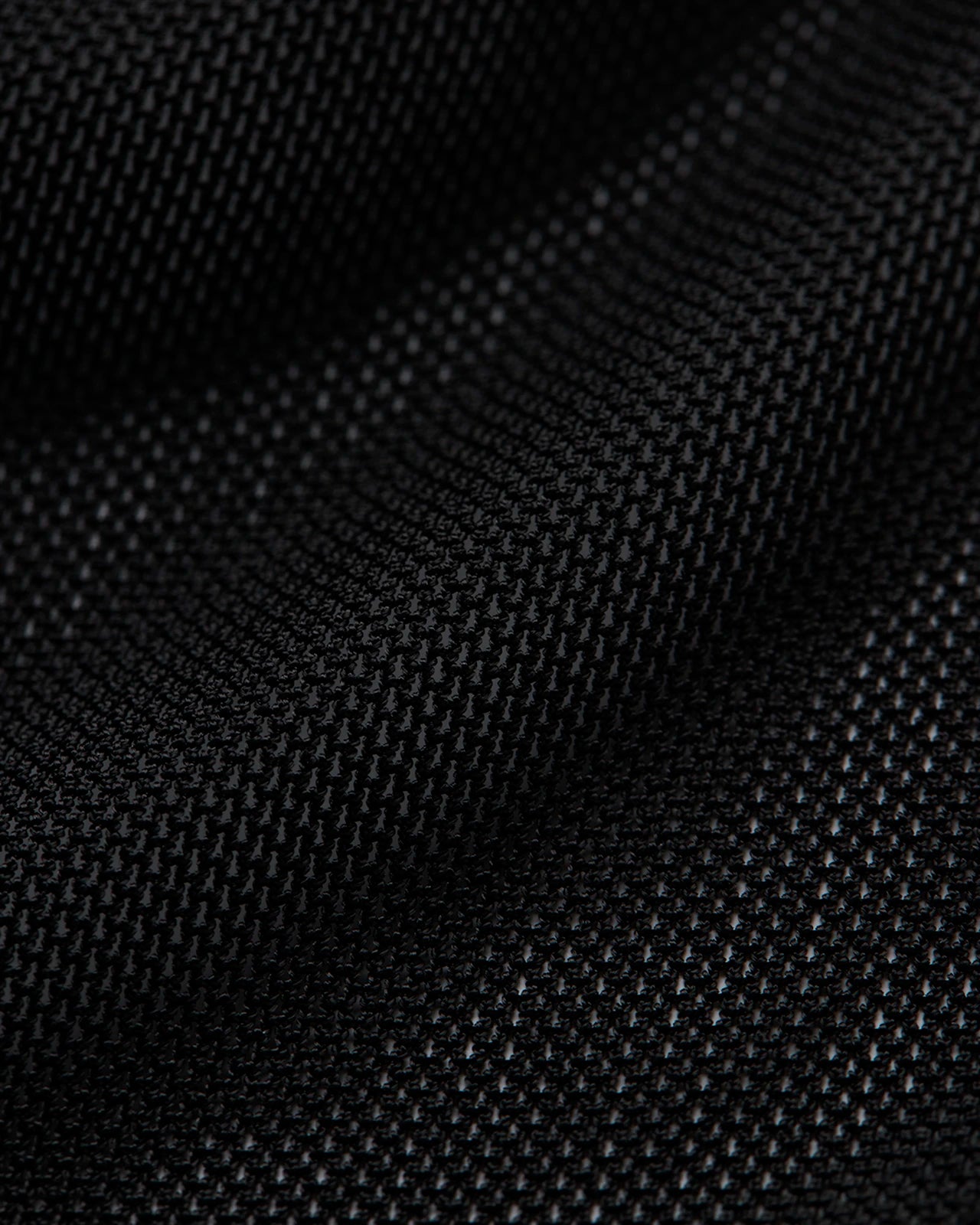 Mesh - Black Tonal - Image 5